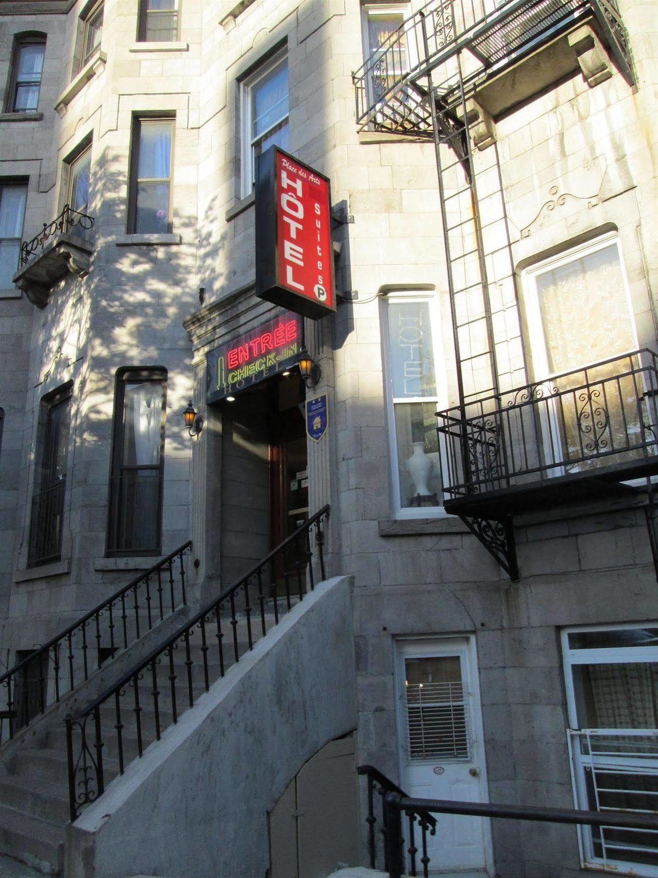Hotel & Suites Place Des Arts Montréal Esterno foto